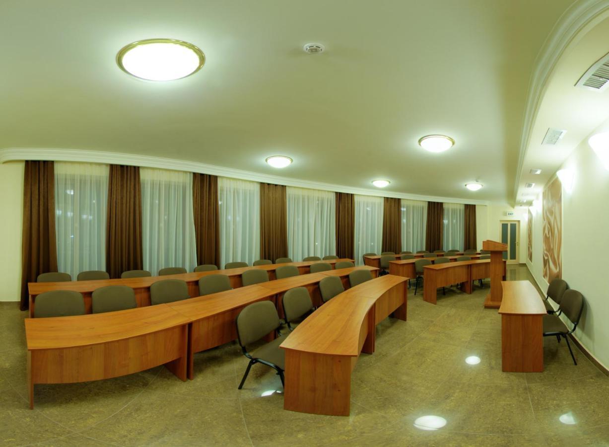 Mercury Hotel Kharkiv Exterior photo