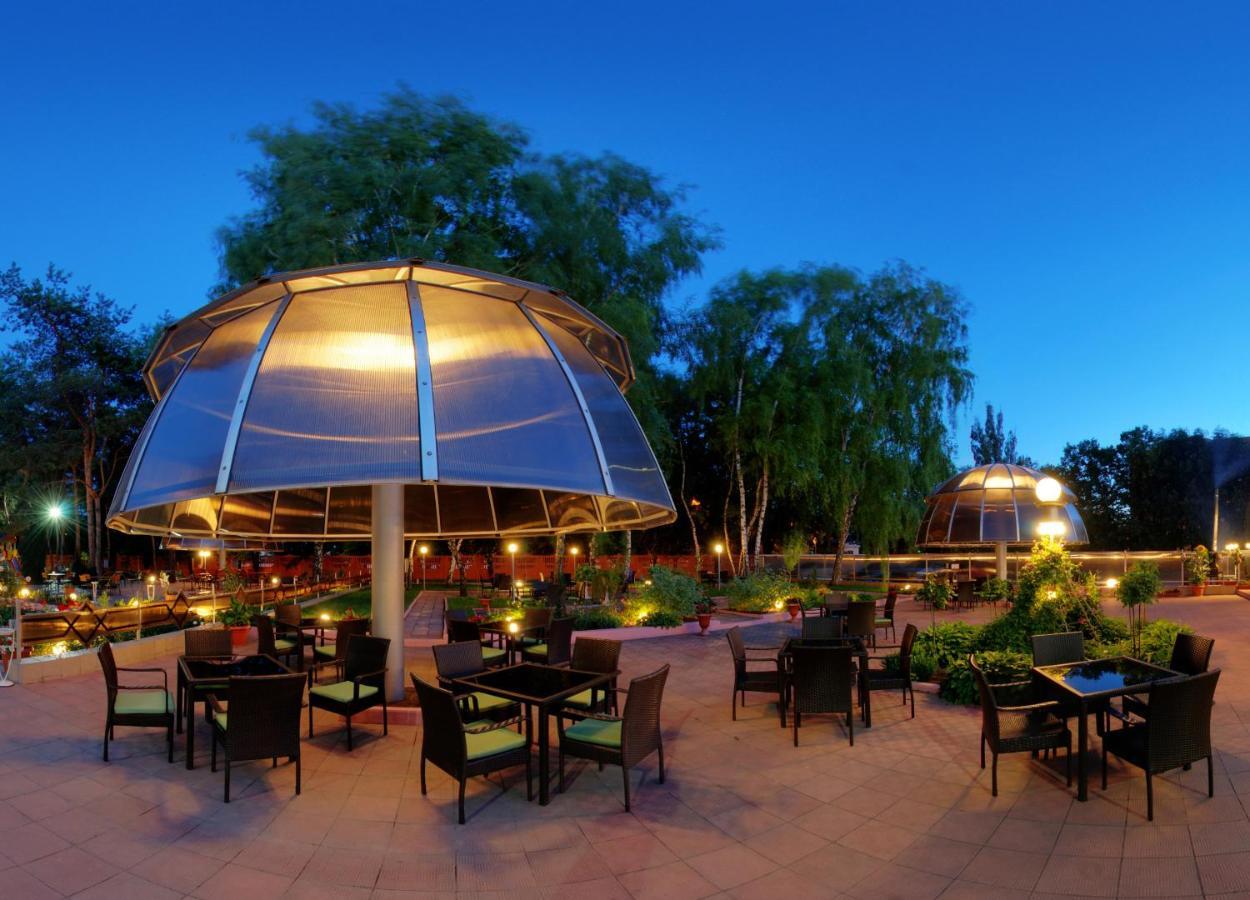 Mercury Hotel Kharkiv Exterior photo
